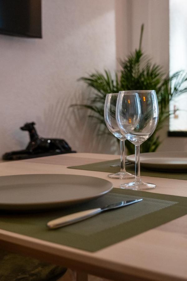 Le Cocon- Atypique Classe 2 Etoiles Gien ภายนอก รูปภาพ